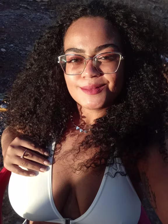 Ariadne Bronx Avaliações no perfil do whatsapp Massagem