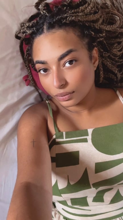 MASSOTERAPEUTA GIOVANNA - ESPAÇO AFLORA