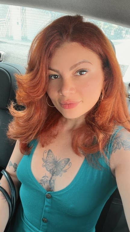 Larissa leona massagem nuru, relaxante, lingam