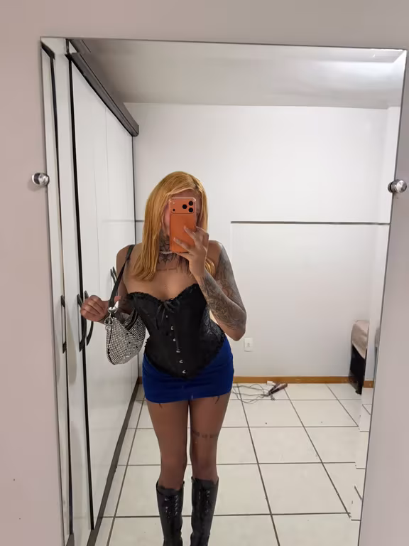 Maze Massagista de Floripa tântrica e Nuru, amo fazer a melhor sensual Massagem sensual em