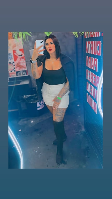 Sabrina MIX DE MASSAGEM RELAXANTE ,NURU , SENSITIVA E A LINGAM