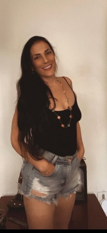 Carol Matta | Você nunca sentiu seu corpo assim Massagem sensual em