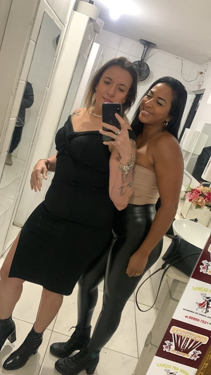 Sinta o prazer de 4 mãos