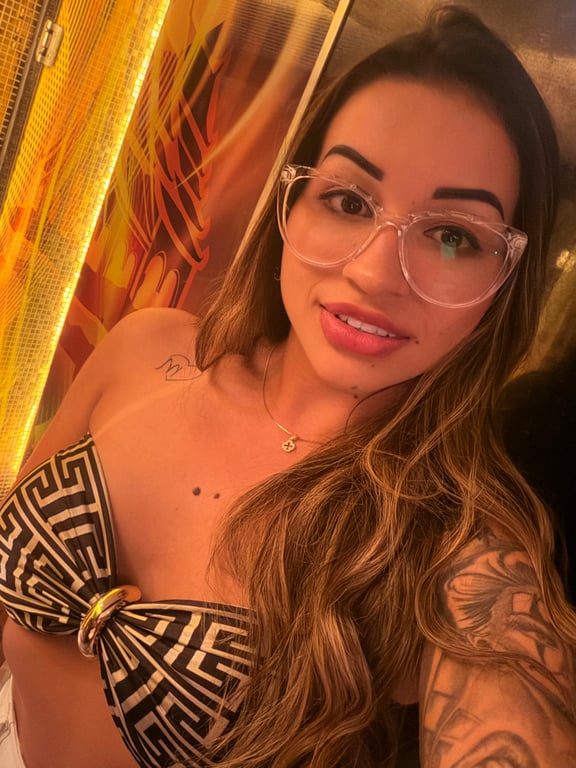 Scarllet - A arte da massagem tântrica tradicional e sensual Massagem