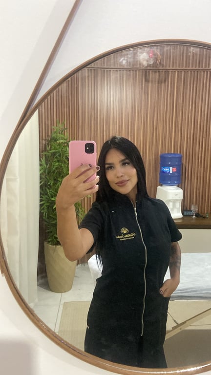 Naty -  Terapeuta Corporal Especializado em Massagem Tântrica