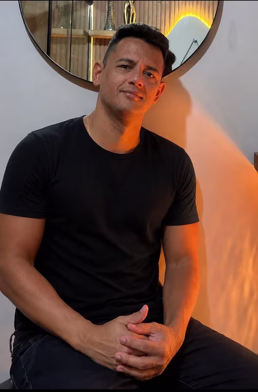Terapeuta Bruno Massagem sensual