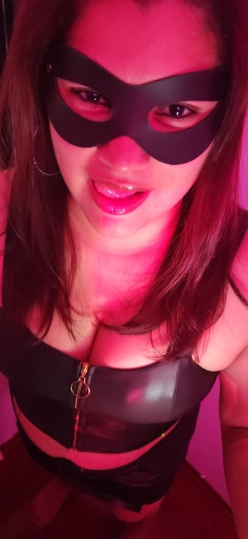 LIN | Você nunca viveu algo assim Massagista