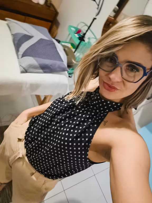 Geovana Massoterapeuta e Terapeuta ! CLIQUE E SAIBA