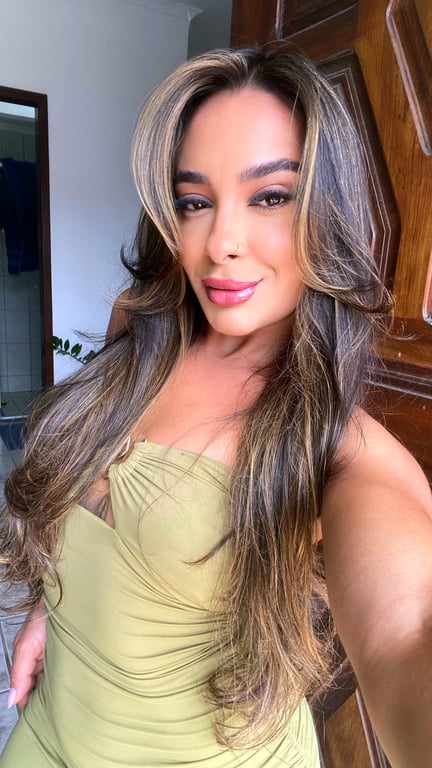 Terapeuta Ayra Monteiro- Massagem sensual e relaxante Massagem nuru em