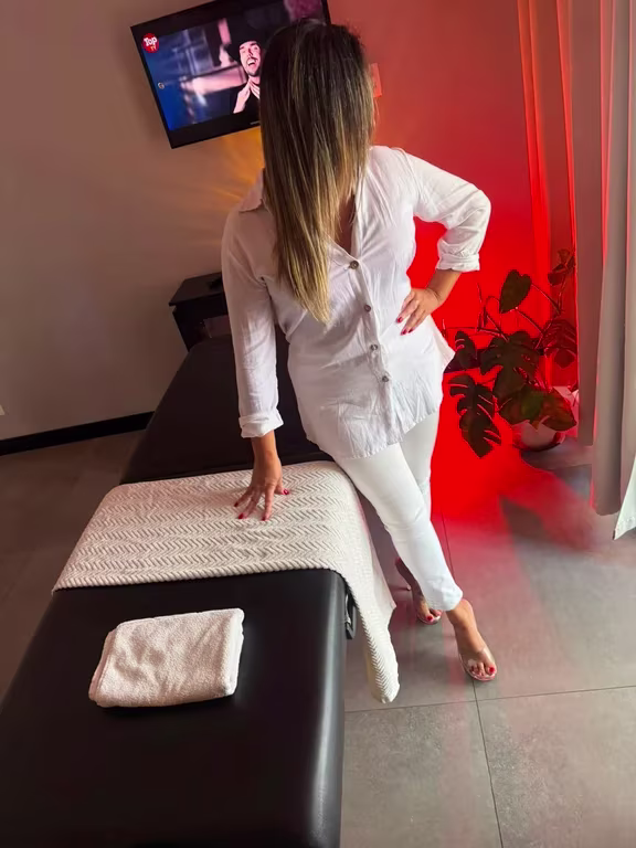 Vitória atendimentos personalizados de massagem Massagem sensual