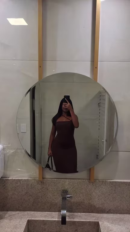 Amanda especialista em técnicas de massagens tântricas Massagem