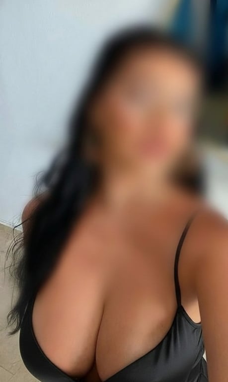 terapeuta Fernanda massagista especialista em Nuru e relaxante Fernanda massagista especialista em Nuru e relaxante