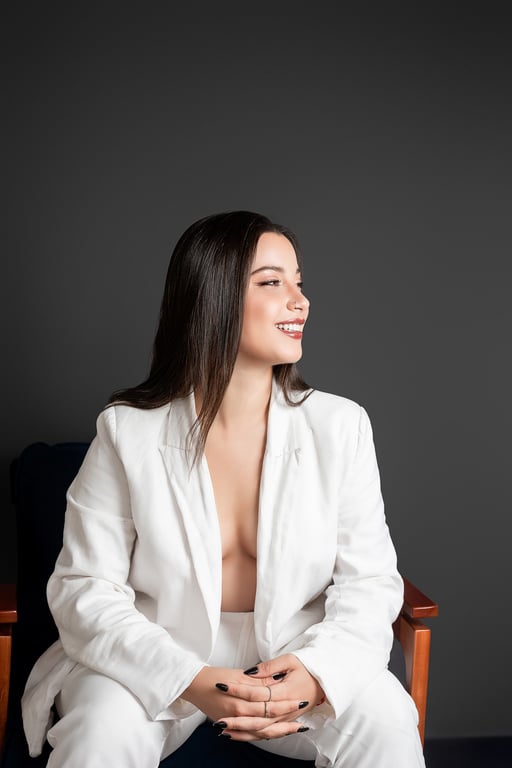 Terapeuta JULIA LAKSKHMI Massagem tântrica em Terapeuta JULIA LAKSKHMI Massagem tântrica em