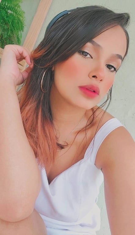 Terapeuta Beatris.. realizo massagem depilação e limpeza de pele Massagem em