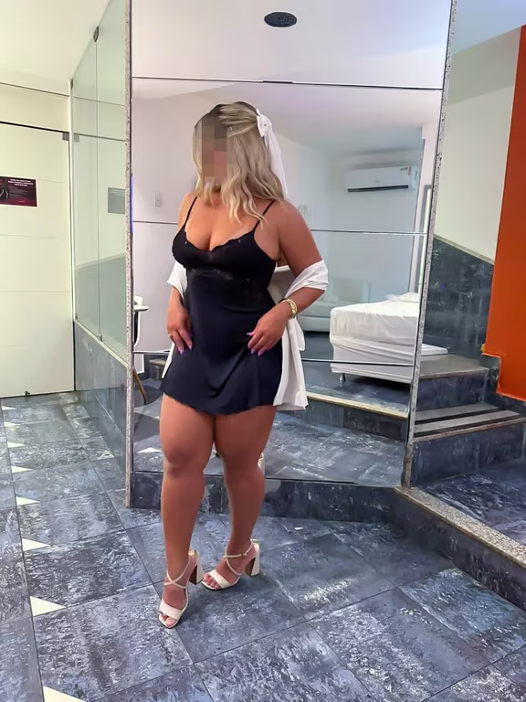 Lavinia Prado sua especialista perfeita em relaxamentos da felicidade