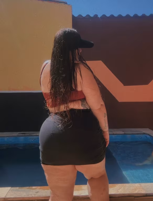 Jessica Ousada, intensa e impossivel de ignorar Massagem nuru