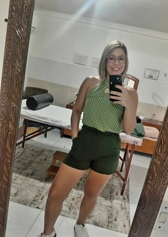 Geovana Massoterapeuta e Terapeuta emTântrica e Nuru