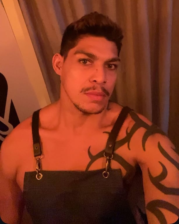 Divino Massoterapeuta e depilador Masculino. Massagem nuru em Divino Massoterapeuta e depilador Masculino. Massagem nuru em