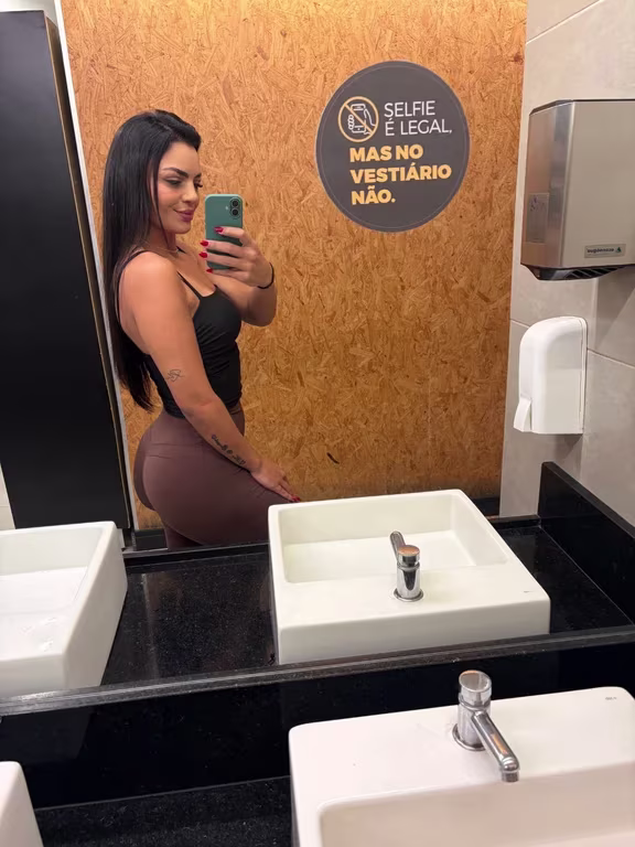 Juliana | Massagens Relaxantes, Sensuais e Experiências Exclusivas