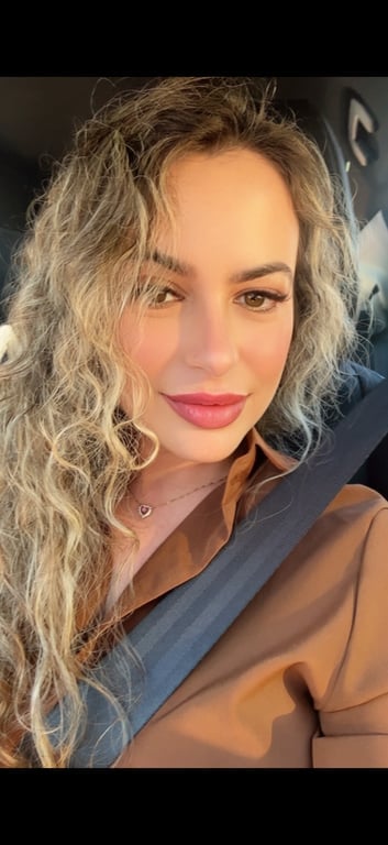 Moni Massoterapeuta | Massagens Neotântrica e Nuru Massagem sensual em