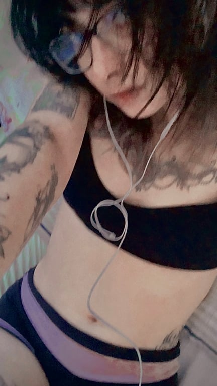 Novinha ruiva rockeira Novinha ruiva rockeira