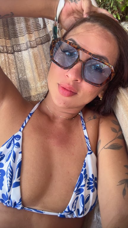 NAYRA Massagem Exclusiva para Quem Busca Prazer e Relaxamento Massagista em