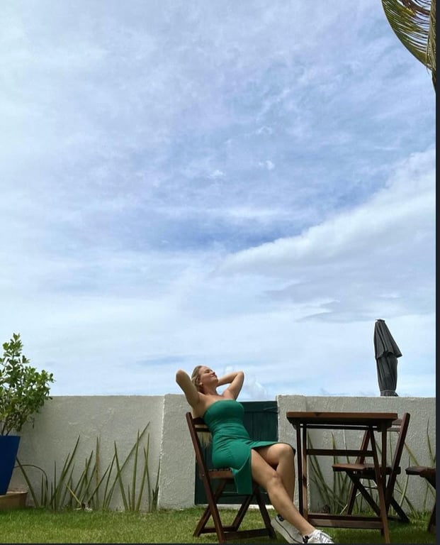 Anatália, você merece viver uma experiência única de prazer e conexão.