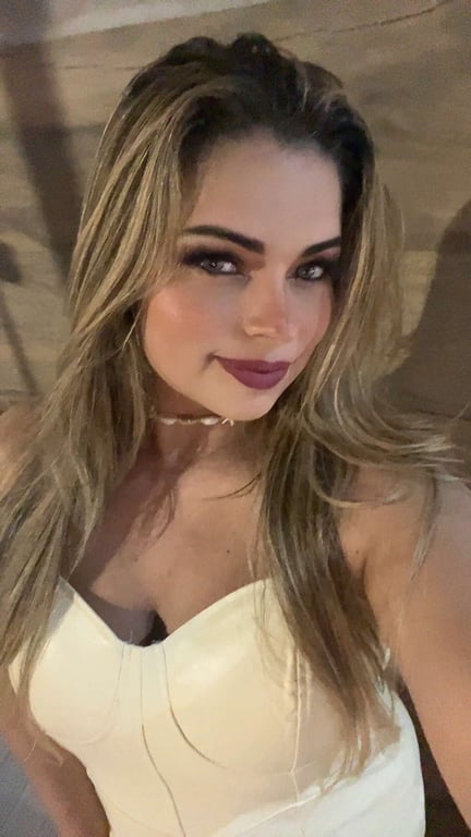 Monica - experiência incrível ao conhecer seu corpo