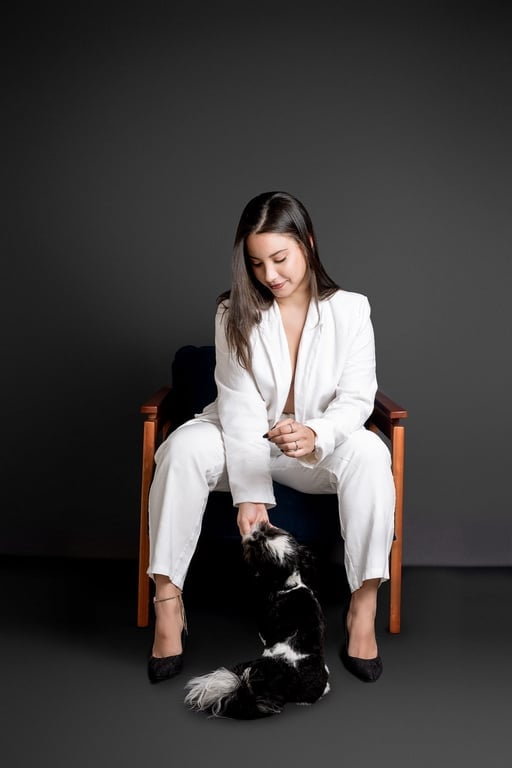 Terapeuta JULIA LAKSKHMI vendendo saúde através da massagem Massagista em