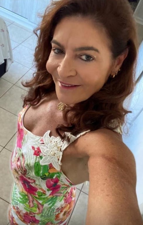 Lu - Massoterapeuta - Venha relaxar em minhas mãos