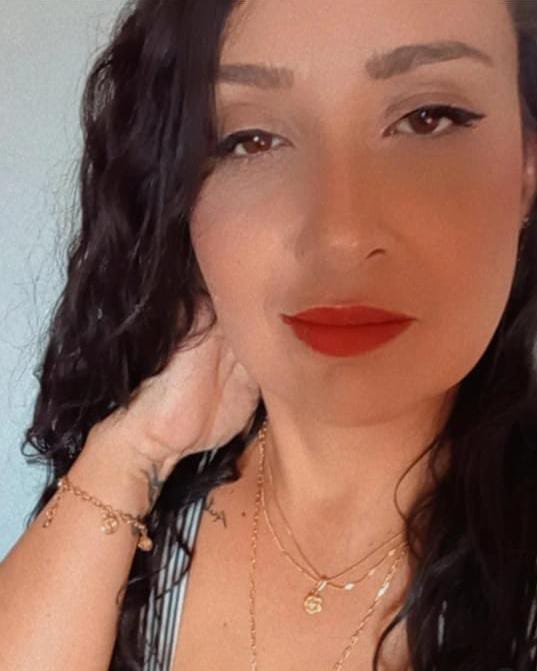 Jasmin, Entre o toque e o desejo, o tempo para.