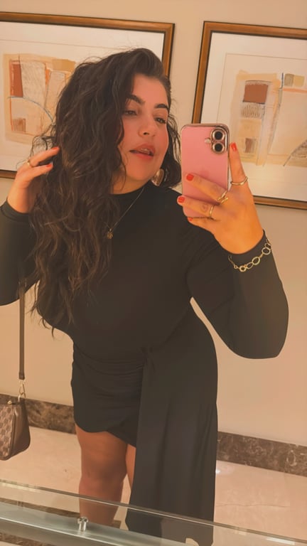 ANA . Especialista em Massagem terapêutica e nuru