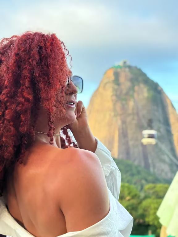 Atelite Araujo Massoterapeuta Massagem Relaxante e Sensual Massagem tântrica