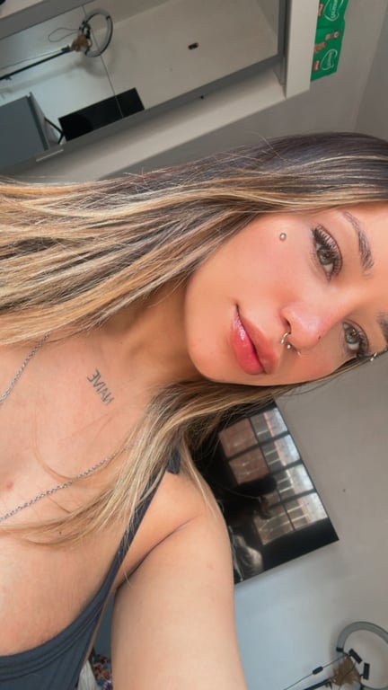 Andressa Massoterapeuta – Massagens Sensuais e Experiência Lingam