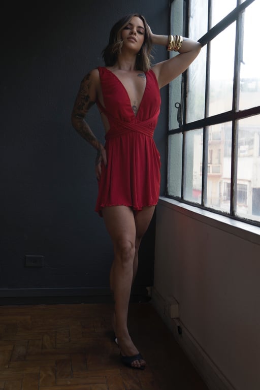 Elisa Satlher – Terapeuta Tântrica em São Paulo | Desperte Seu Prazer Massagem sensual em