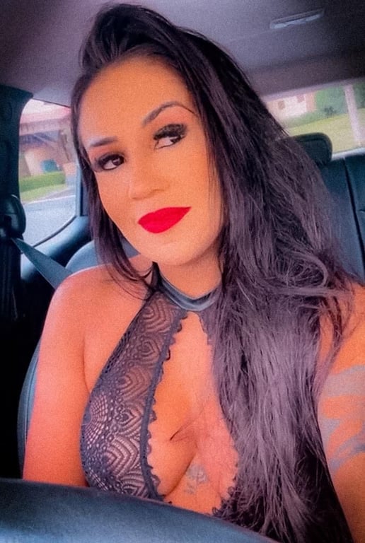 Kelly Tornado ~ Um espaço onde a sensibilidade é conduzida.