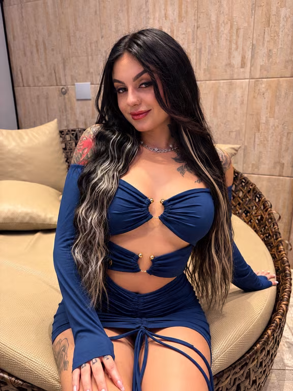 Bianca Alencar Massagista Tatuada, massagens sensuais