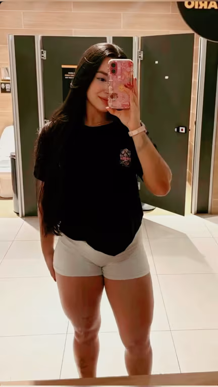 Bella Massoterapeuta paraguaia completa novidade