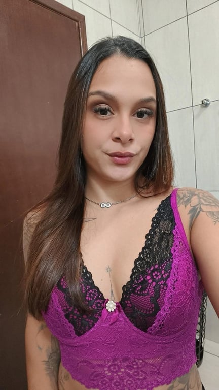 Luana Massoterapeuta - Massagem Tântrica e Relaxante Massagem em Luana Massoterapeuta - Massagem Tântrica e Relaxante Massagem em