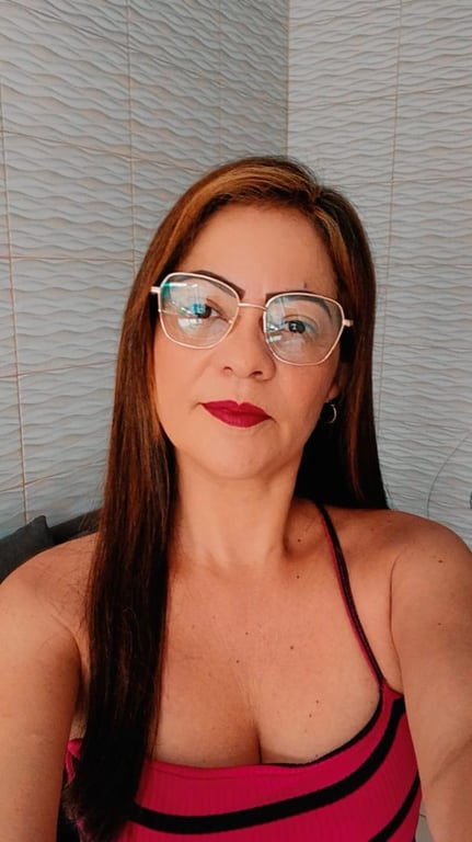 Carla - Massagista Terapêutica 