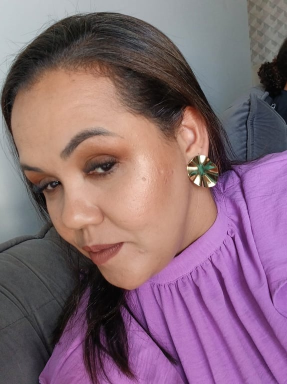 terapeuta Massagem relaxante e terapeutica para relaxar seu corpo e sua mente Massagem relaxante e terapeutica para relaxar seu corpo e sua mente