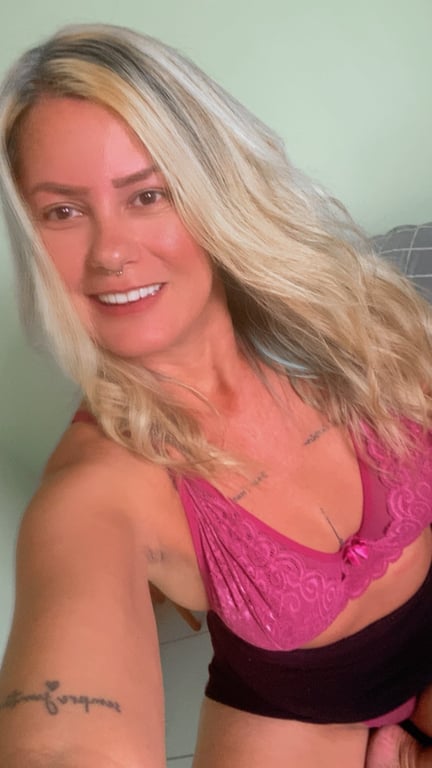 Massoterapeuta Paty - Mix de massagem sensual