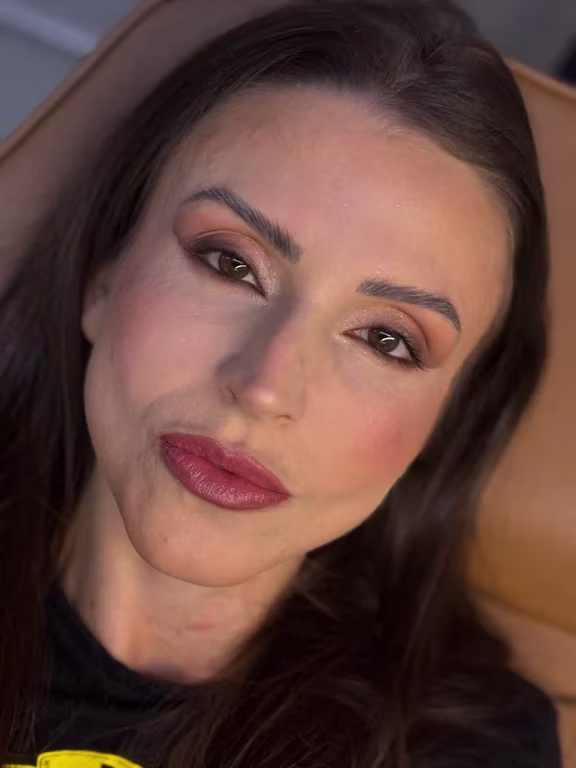 Mariane Hannecker Terapeuta Tântrica e Modalidades