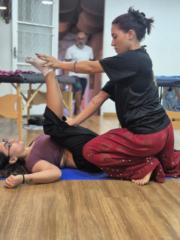 Atamares Terapeuta: PROFISSIONAL, INSTRUTORA TÂNTRICA E TAILANDESA. Massagem nuru