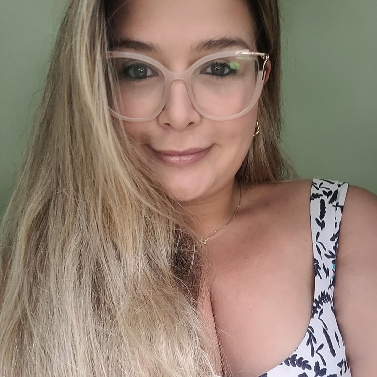 Jaki Terapeuta agora 4 mãos com a irmã! Massagista em