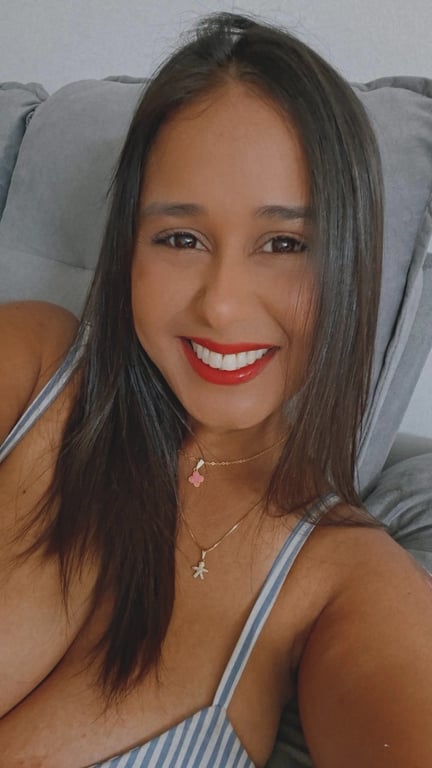 Melissa Mel, a massagem que você procura. Está aqui.