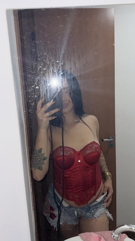 Massoterapia e massagem tântrica. Massagem sensual em