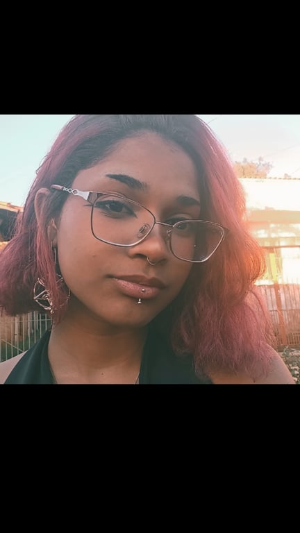 Brenda Lohana Massoterapeuta - Massagem Relaxante 