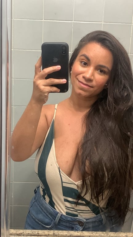 terapeuta Carol - Tudo que você precisa é uma pausa na sua rotina. Carol - Tudo que você precisa é uma pausa na sua rotina.