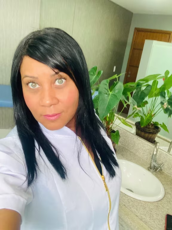 Massoterapeuta/ Epiladora masculina e feminina Massagem tântrica